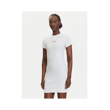 Rochie casual dama  ecru - 2 caracteristici reprezentative