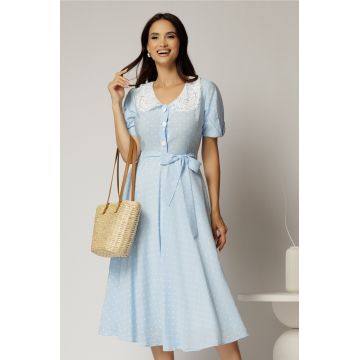 Rochie midi bleu cu buline de zi si guler brodat