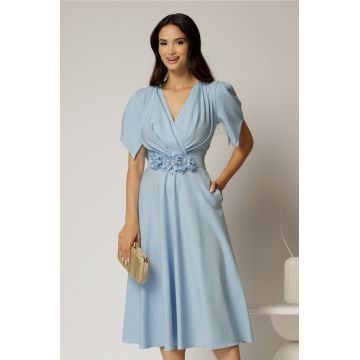 Rochie midi bleu de ocazie cu pliuri pe bust si cordon detasabi cu flori