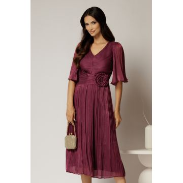 Rochie midi magenta din voal peliculizat cu decolteu V