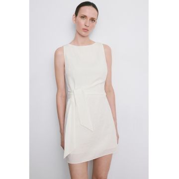 Rochie scurta cu detaliu funda lateral - Alb