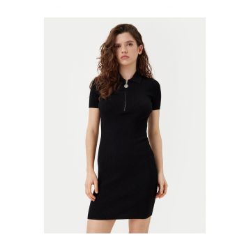 Rochie tricotata de dama  neagra - 2 caracteristici reprezentative -