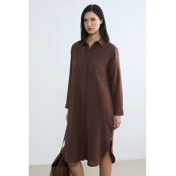 Rochie-camasa texturata cu guler clasic - Maro