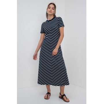 Rochie cu model si croiala in A - Alb/Bleumarin