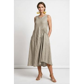 Rochie midi, asimetrica, din in, cu croiala ampla A-line si detaliu drapat, bej