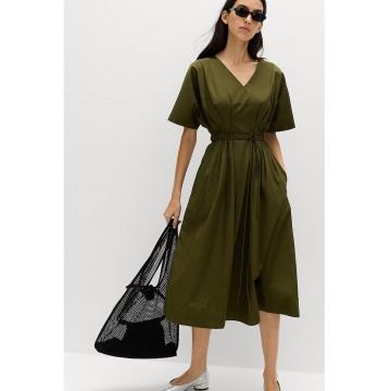 Rochie cu decolteu in V si buzunare laterale - Verde masliniu