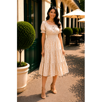 Rochie midi bej deschis de vara imprimata cu buline