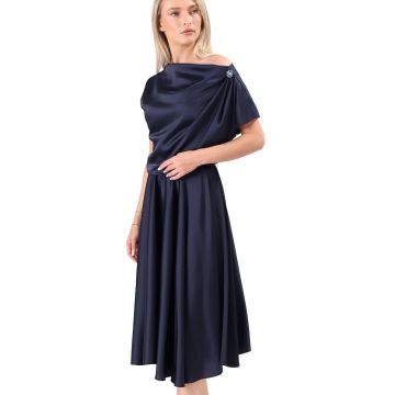 Rochie midi din satin elastic cu decolteu barcuta - Bleumarin