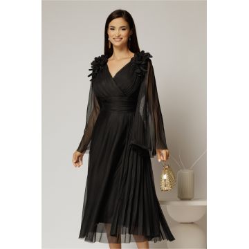 Rochie midi neagra de ocazie din tull cu aplicatii la umeri si decolteu petrecut