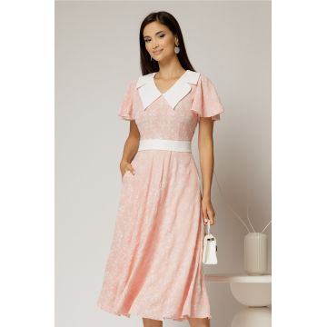 Rochie midi roz cu floricele brodate si guler alb