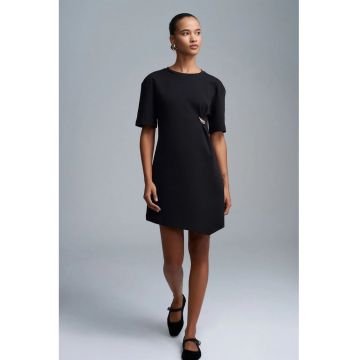 Rochie mini tip shift -  neagra - casual - maneci scurte - material tricotat