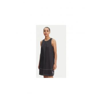 Rochie lejera cu decolteu rotund