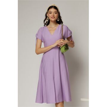 Rochie midi lila din viscoza cu decolteu V si snur la maneci