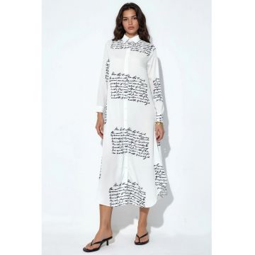Rochie camasa maxi -  imprimeu text - alb - poliester si lycra