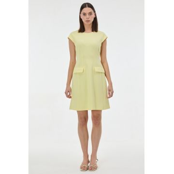Rochie scurta cu croiala dreapta - Galben pastel