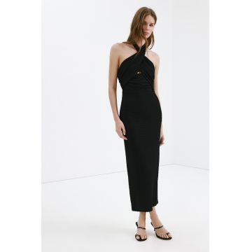 Rochie midi cu decolteu halter si slit pe spate - Negru