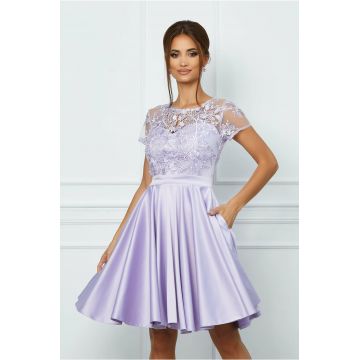 Rochie Ella Collection Ana lila pastel cu broderie la bust