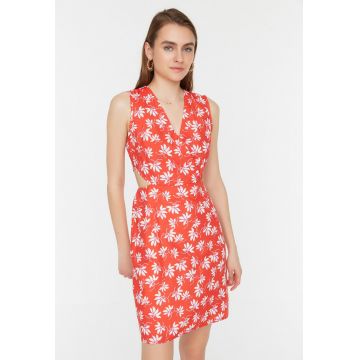 Rochie cu imprimeu floral si decupaje laterale