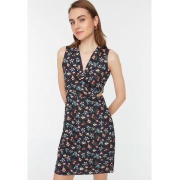 Rochie cu imprimeu floral si decupaje laterale