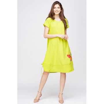 Rochie A line din in mercerizat, galben lime, cu sireturi laterale si imprimeu fluture stilizat