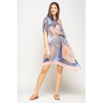 Rochie de plaja tip poncho cu model abstract in nuante de roz, albastru si gri, vascoza