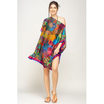 Rochie de plaja tip poncho din matase imprimat cu mandale multicolore cu albastru si bordo pe margine