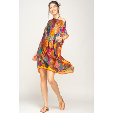 Rochie de plaja tip poncho din matase imprimat cu mandale multicolore cu rosu si galben pe margine