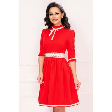 Rochie InPuff rosie eleganta in clos cu broderie si guler inalt