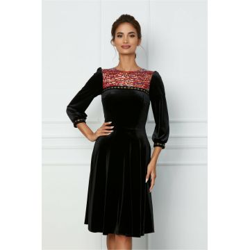 Rochie Moze neagra din catifea cu paiete la bust