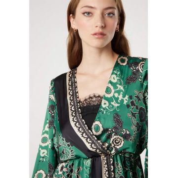Rochie evazata satinata cu model floral