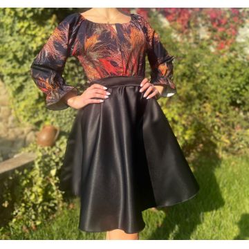 Rochie cu motive florale eleganta Teo 3 Rochie cu motive florale eleganta Teo 3