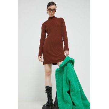 Abercrombie & Fitch rochie culoarea maro, mini, drept