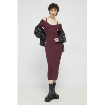 Abercrombie & Fitch rochie culoarea bordo, midi, mulata