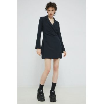 Abercrombie & Fitch rochie culoarea negru, mini, mulata