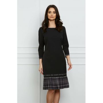 Rochie Adela neagra cu pliuri si carouri la baza