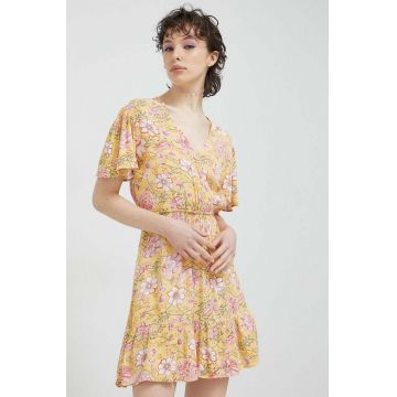 Billabong rochie culoarea galben, mini, evazati