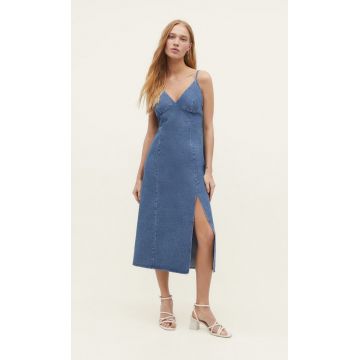 Stradivarius Rochie Midi Din Denim Cu Bretele Denim Albastru Deschis Mediu S