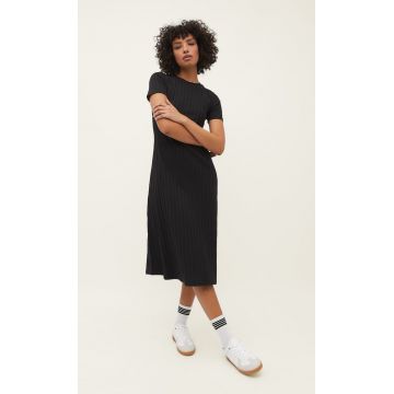 Stradivarius Rochie Simplă Midi Reiată Negru M