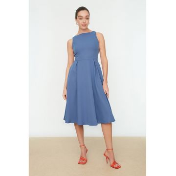 Rochie midi evazata cu buzunare laterale