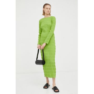 Résumé rochie culoarea verde, maxi, drept
