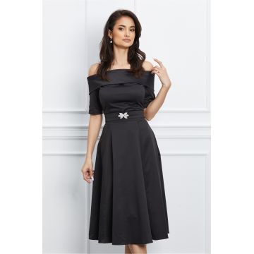 Rochie Dy Fashion neagra cu umeri goi si accesoriu in talie