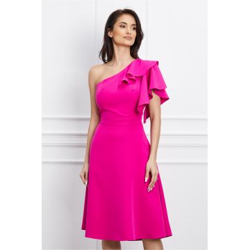 Rochie Moze fucsia cu volane si un umar gol