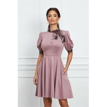 Rochie Dy Fashion lila cu mansete si guler cu imprimeu