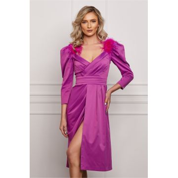 Rochie Dy Fashion magenta eleganta cu pene la umeri