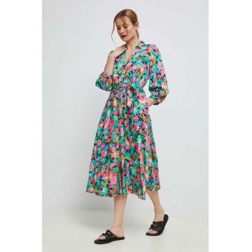 Medicine rochie midi, evazati