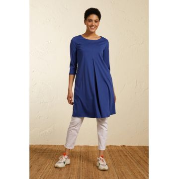 Rochie mini cu decolteu rotund Rochie mini cu decolteu rotund