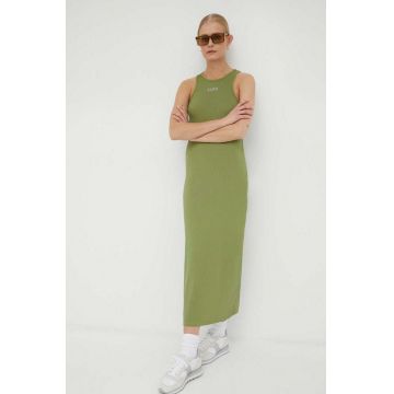 Résumé rochie culoarea verde, midi, mulata