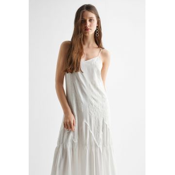 Rochie cu detalii brodate si decolteu in V Angelina