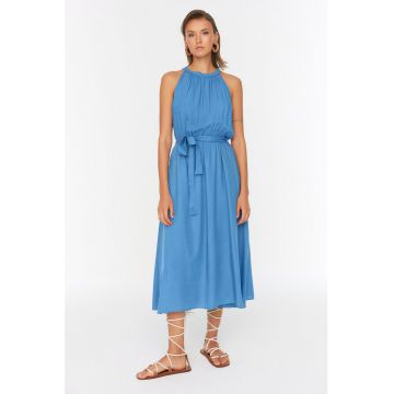 Rochie midi cu decolteu halter
