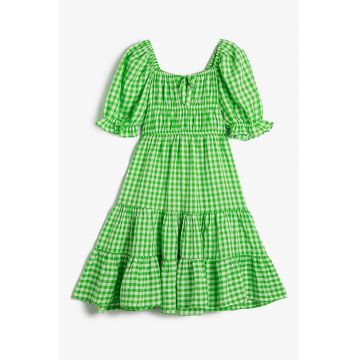 Rochie cu mode gingham si maneci bufante